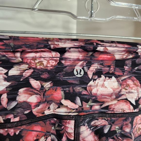 Lululemon leggings womens size 4 Fast & Free 7/8 Nulux 28 " floral high rise - Picture 3 of 6